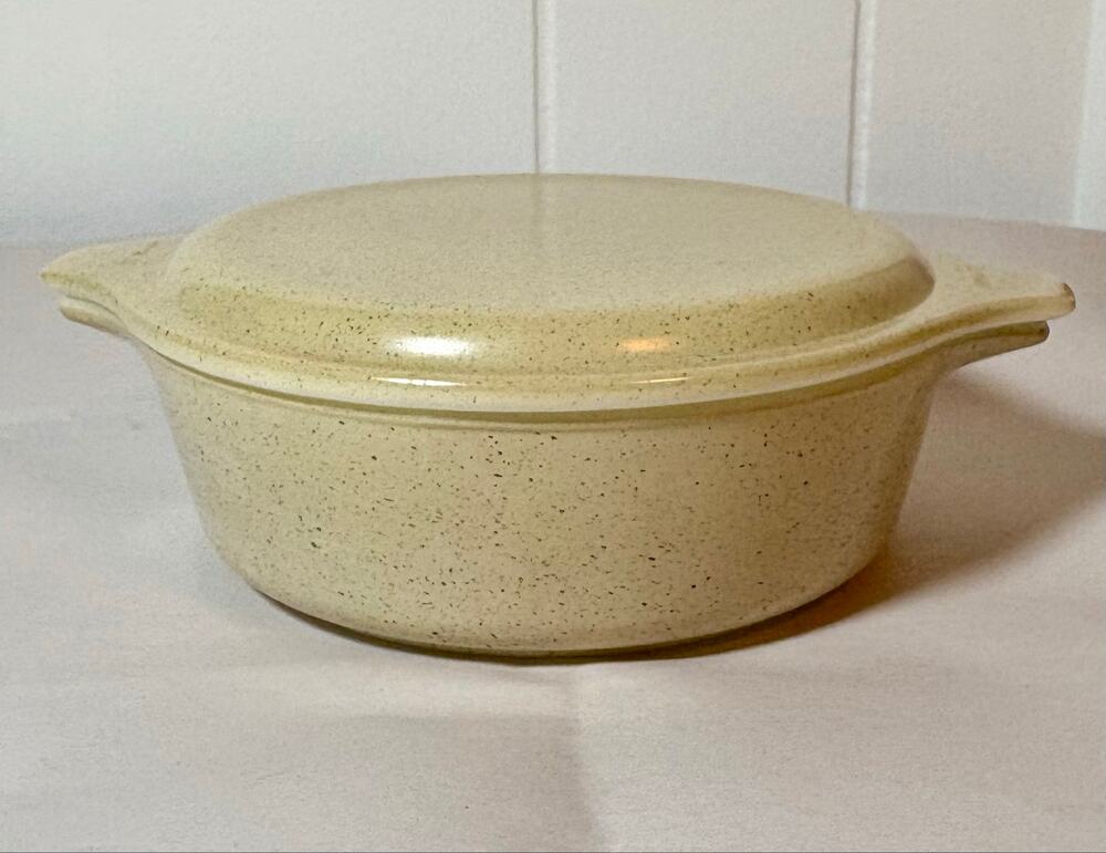 Vintage Pyrex 471 Homestead speckled Tan Casserole Dish With Lid 1 Pint